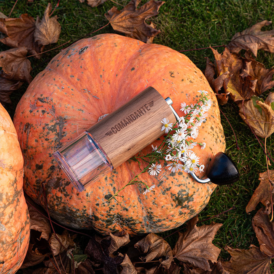 Comandante Kaffeemühle C40 MK4 Nitro Blade | Virginia Walnut