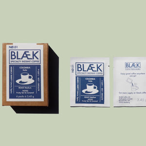 Blaek Instant Coffee mit Box und Beutel