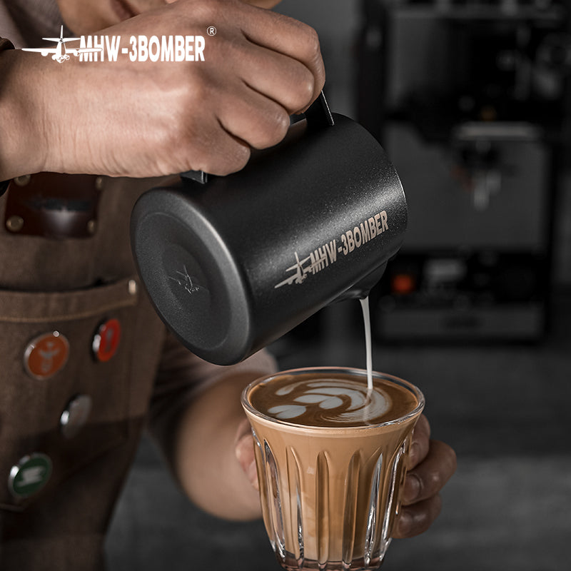 MHW-3BOMBER Milk Pitcher 5.0 Milchkännchen matt schwarz 400 ml