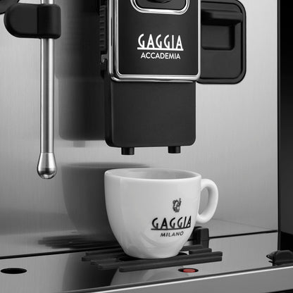Gaggia Accademia Kaffeevollautomat Edelstahl, mit Tasse
