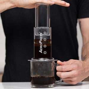AeroPress Coffee Maker Clear Kaffeebereiter, inkl. 100 Filtern