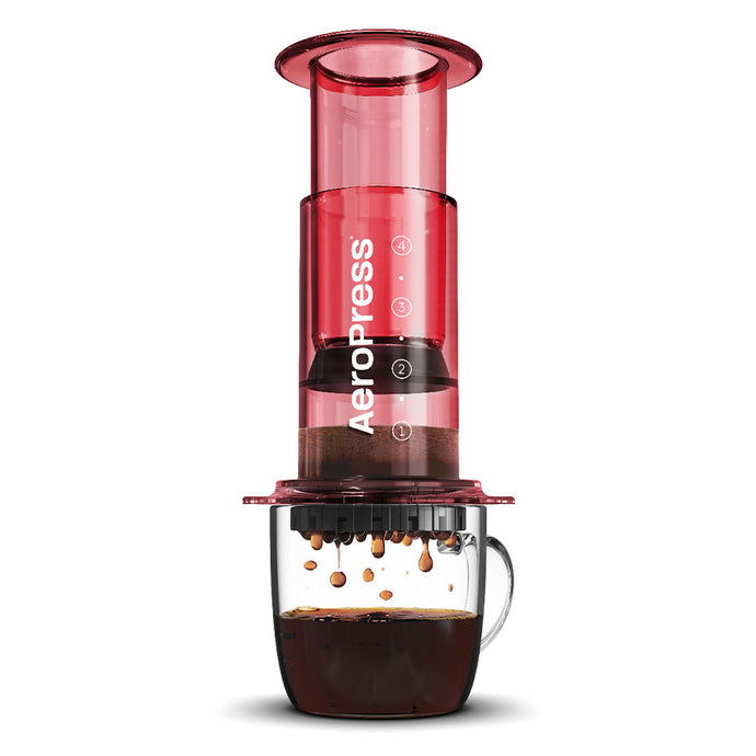 AeroPress Clear Kaffeebereiter Clear Red mit Tasse