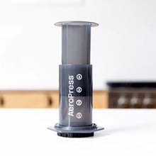 Load image into Gallery viewer, AeroPress Original Kaffeebereiter