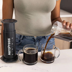 AeroPress Coffee Maker XL Kaffeebereiter mit Karaffe aus Tritan™