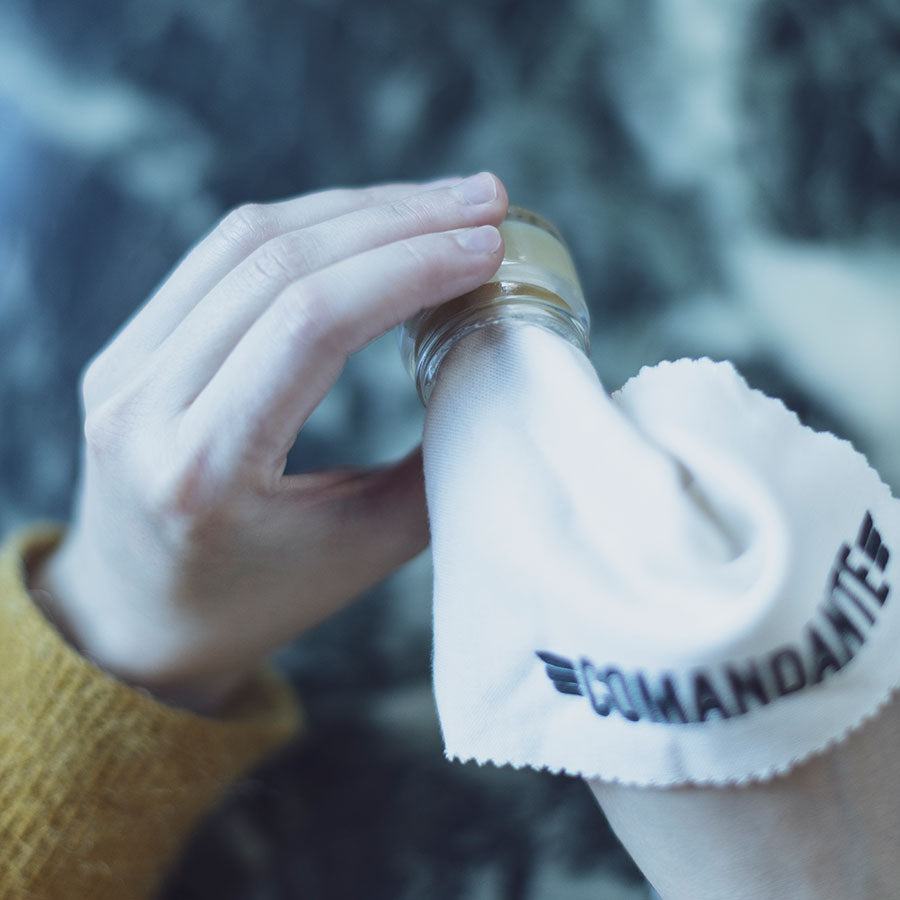 Comandante Cotton Cloth White – Pflegetuch für Kaffeemühlen 30 × 30 cm