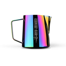 Laden Sie das Bild in den Galerie-Viewer, MHW-3BOMBER Milk Pitcher 5.0 500 ml multicolor Frontansicht