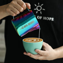 Load image into Gallery viewer, MHW-3BOMBER Milk Pitcher 5.0 500 ml multicolor mit Latte Art 2