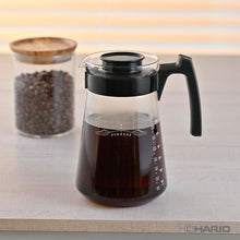 Load image into Gallery viewer, Hario Pegasus Server Glaskanne 1.000 ml mit Kaffee