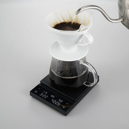 Hario Waage Polaris Coffee Scale mit Timer und Ratio-Anzeige, mit Server und Porzellandripper