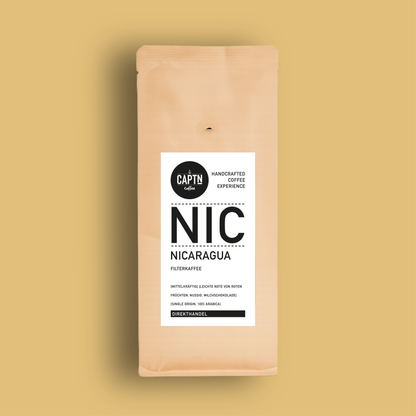 Nicaragua Kaffee Beutel auf gelbem Hintergrund