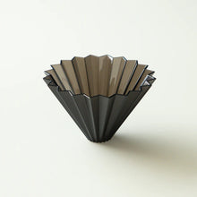 Laden Sie das Bild in den Galerie-Viewer, Origami Handfilter Dripper Air M Black