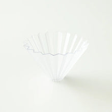 Laden Sie das Bild in den Galerie-Viewer, Origami Handfilter Dripper Air M Transparent
