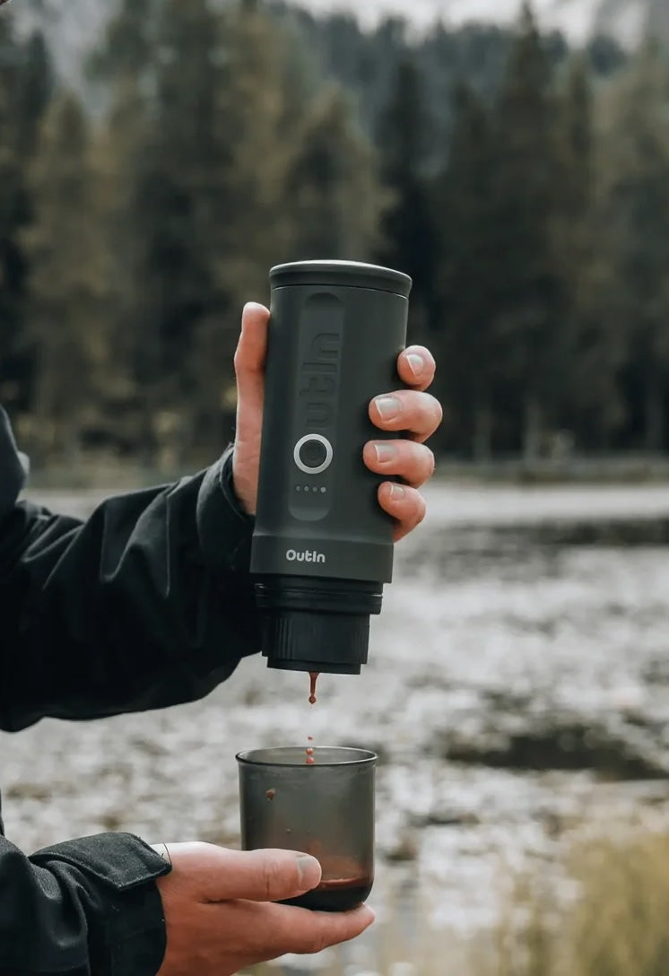 Zubereitung mit der OutIn Nano beim Camping