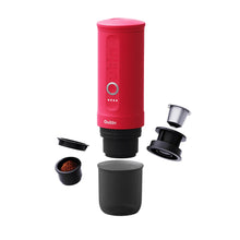 Load image into Gallery viewer, OutIn Nano tragbare elektrische Espressomaschine für unterwegs, für gemahlenen Kaffee oder Kapseln, Crimson Red