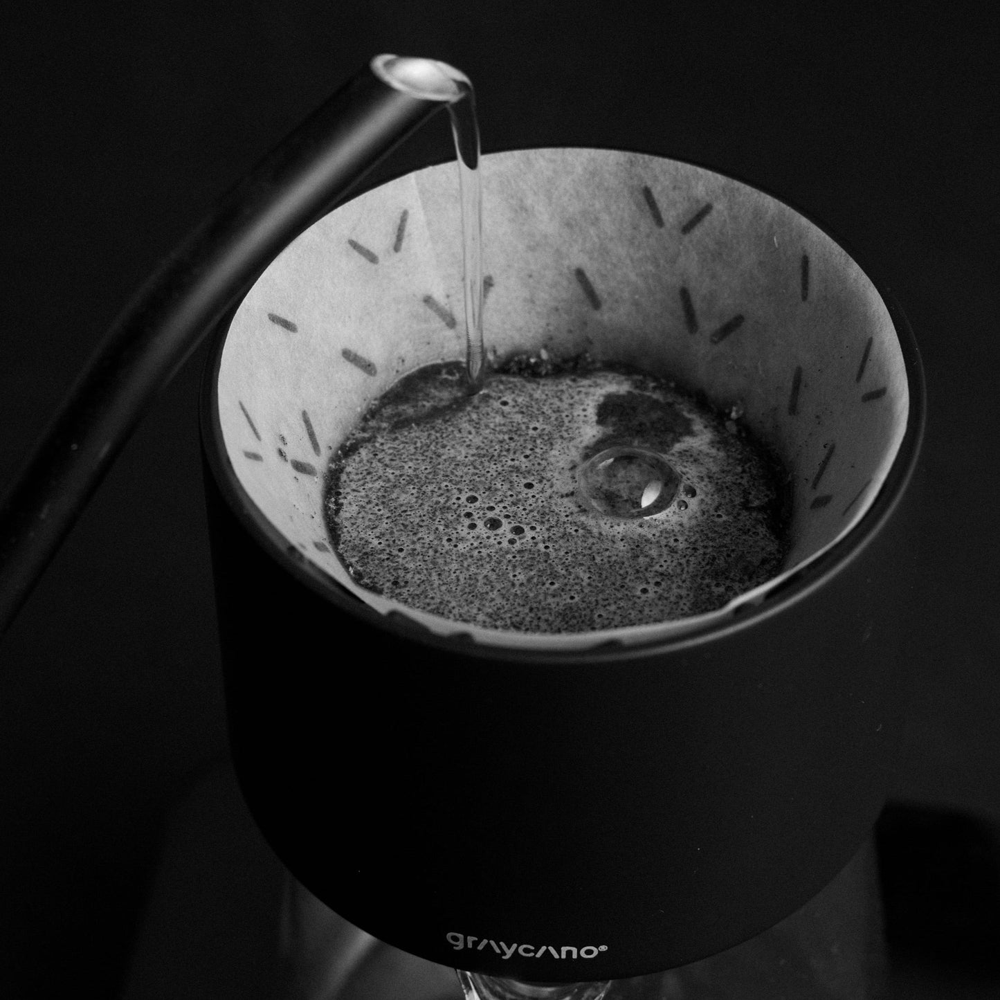 Zubereitung mit Sibarist FAST Graycano Papierfilter in Graycano Dripper