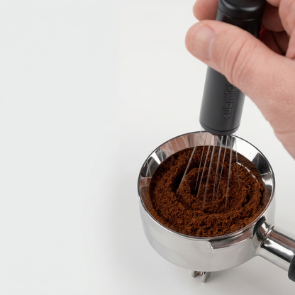 Subminimal Flux WDT Tool mit rotierenden Nadeln bei der Espresso-Puck-Vorbereitung