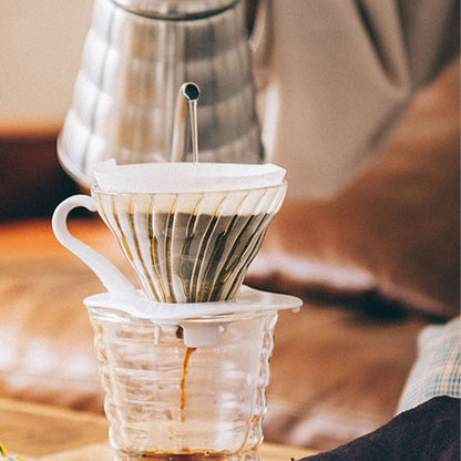 Hario V60 Filterpapier 01 bei der Pour-Over Zubereitung