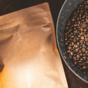 Retter-Bag Kaffeebeutel und Kaffeebohnen