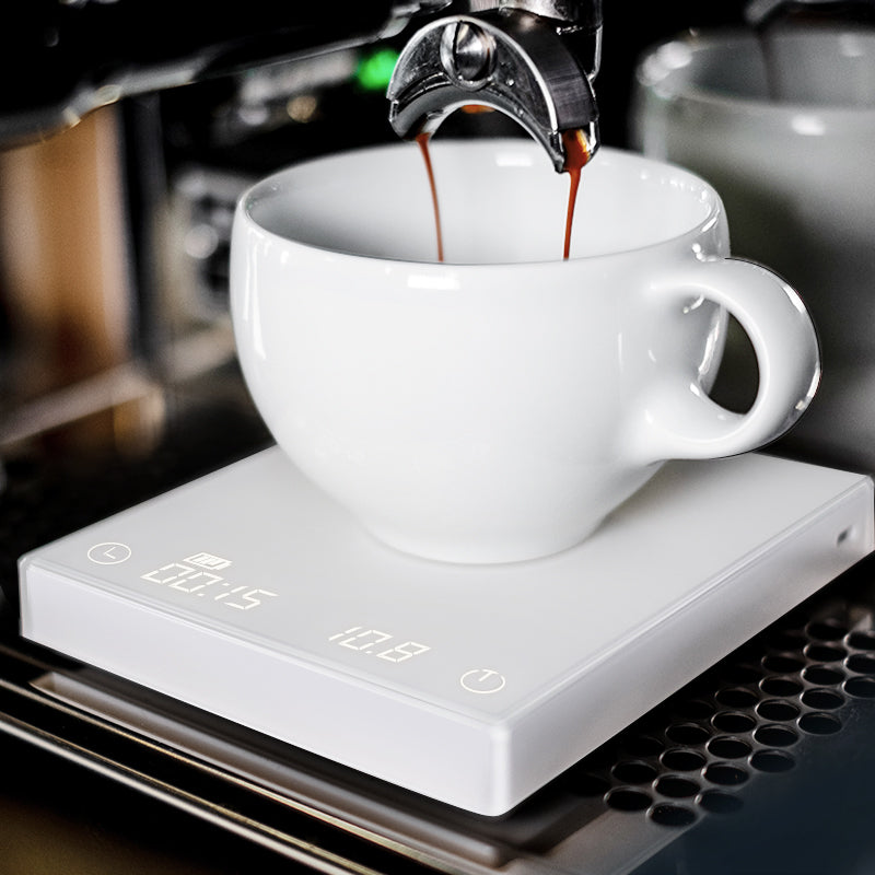 Timemore Black Mirror Basic Plus weiß unter Siebträgermaschine