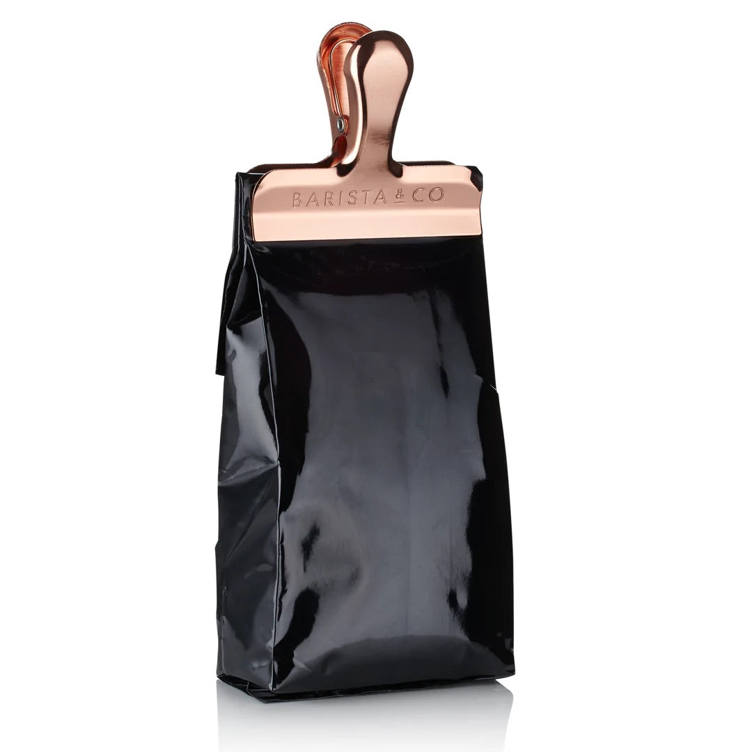 Kaffeebeutel mit Barista & Co Clip in Kupfer