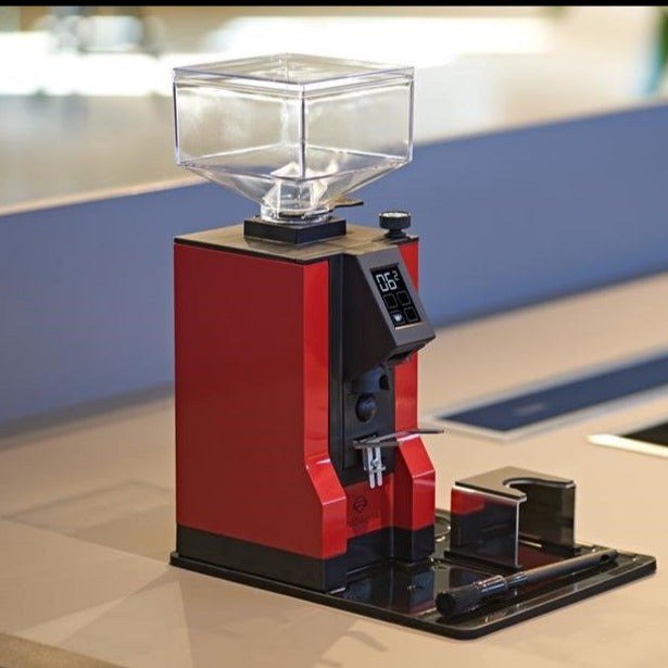 Eureka Mignon Mat Kit mit Eureka Mignon Mühle in rot