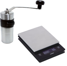 Porlex Mini II Kaffeemühle und Hario Waage V60 Metal Drip Scale
