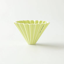 Laden Sie das Bild in den Galerie-Viewer, Origami Handfilter Dripper M Green
