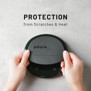 Pourx Oura Heat Resistant Pad Space Black auf Pourx Oura Kaffeewaage, Schutz vor Kratzern und Hitze